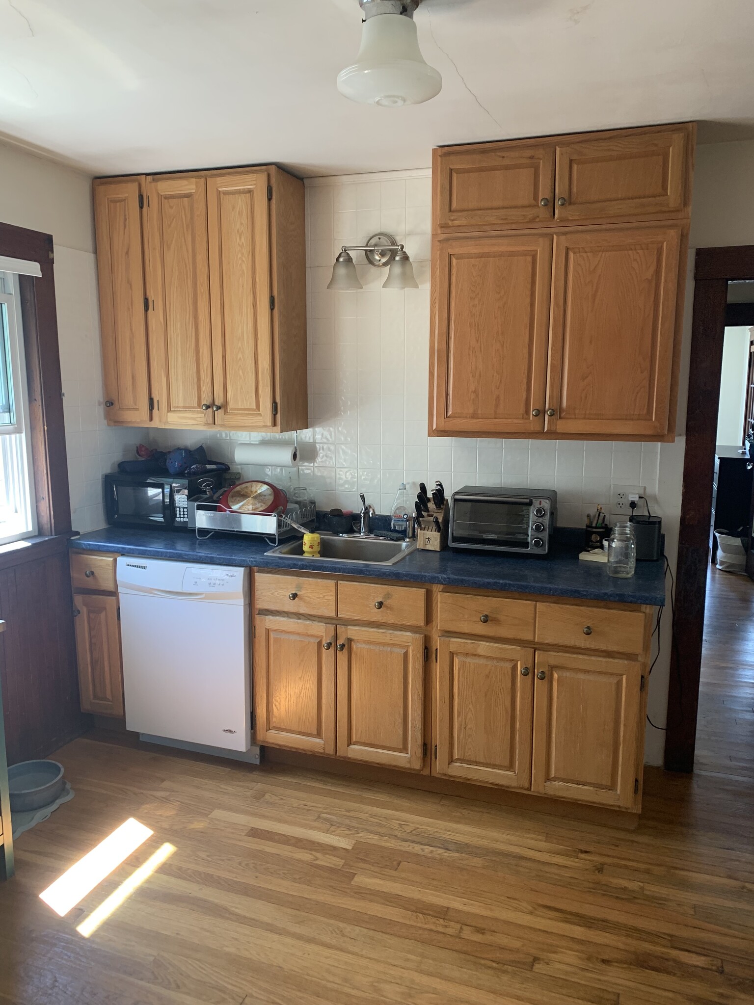East in kitchen view1 - 48 Raymond St