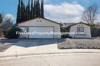 Building Photo - 7829 Wooddale Way