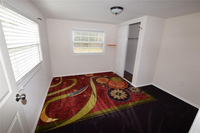 Building Photo - 40919 Pine Tree Ln
