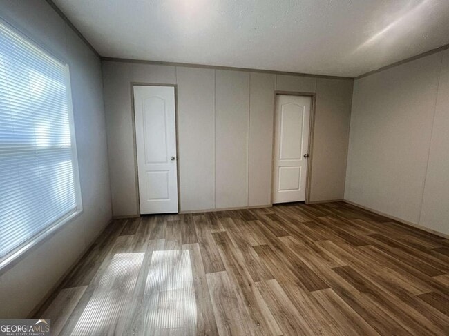 Building Photo - 68 Rockys Pl