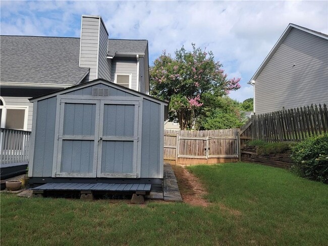 Building Photo - 2790 Suwanee Lakes Trail NW