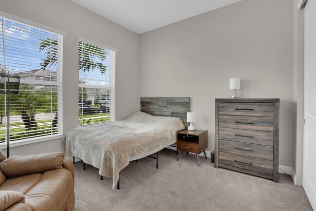 Building Photo - 15866 Orchard Dr