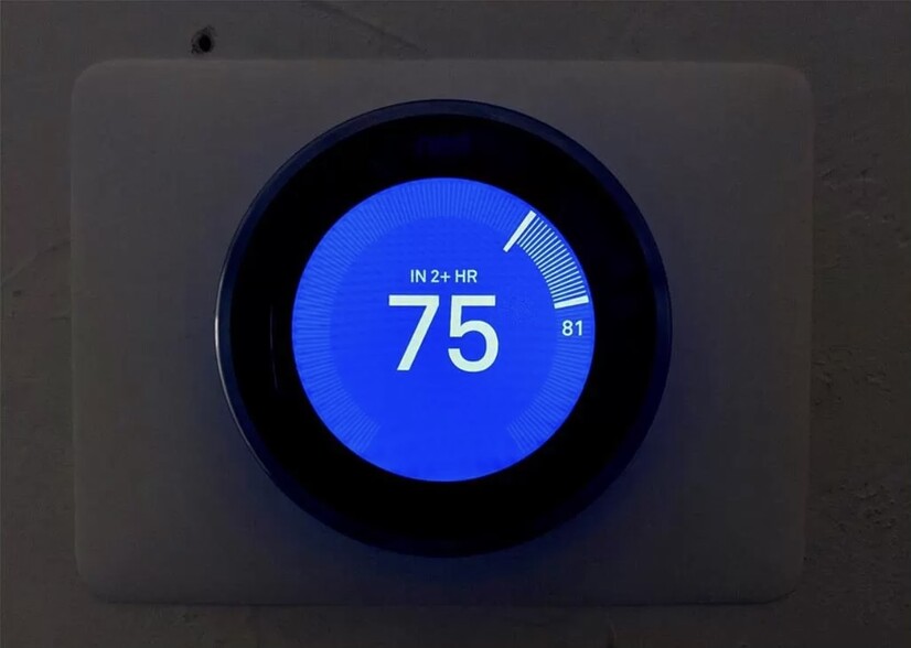 Nest thermostat - 582 Windsor Sq