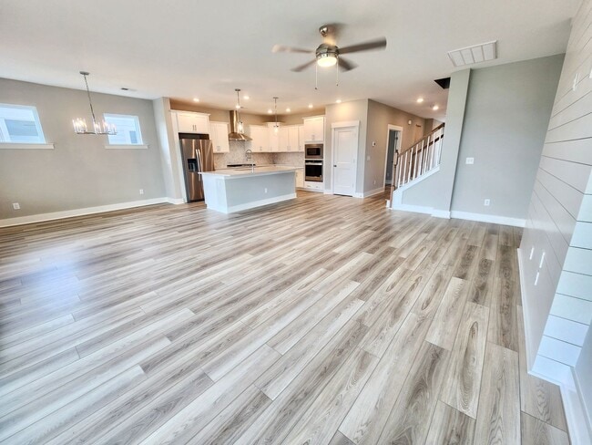 Building Photo - Like new in Midtown - 3 bedrooms plus additional flex spaces - Nexton