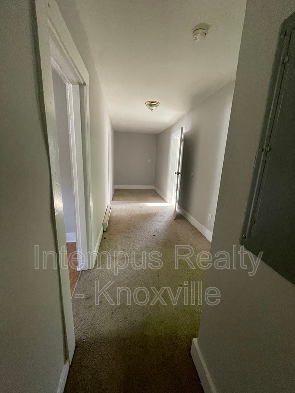 Building Photo - 1602 Dora St