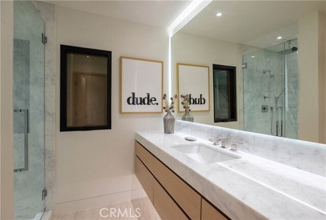 Building Photo - 31899 Circle Dr