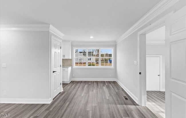 Building Photo - 126 Mayo St