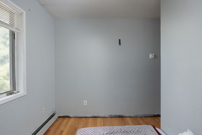 Building Photo - 812 Andrew St