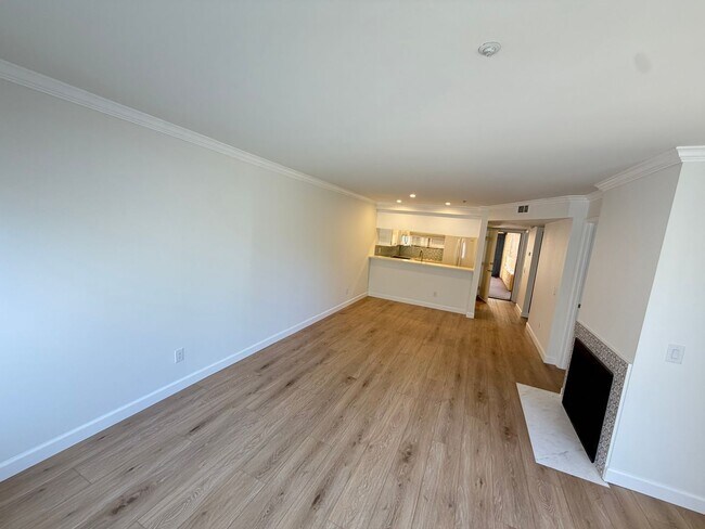 Building Photo - Cozy 2 Bedroom 1 Bath Unit