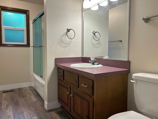 Building Photo - Charming 4 Bed Happy Valley Home