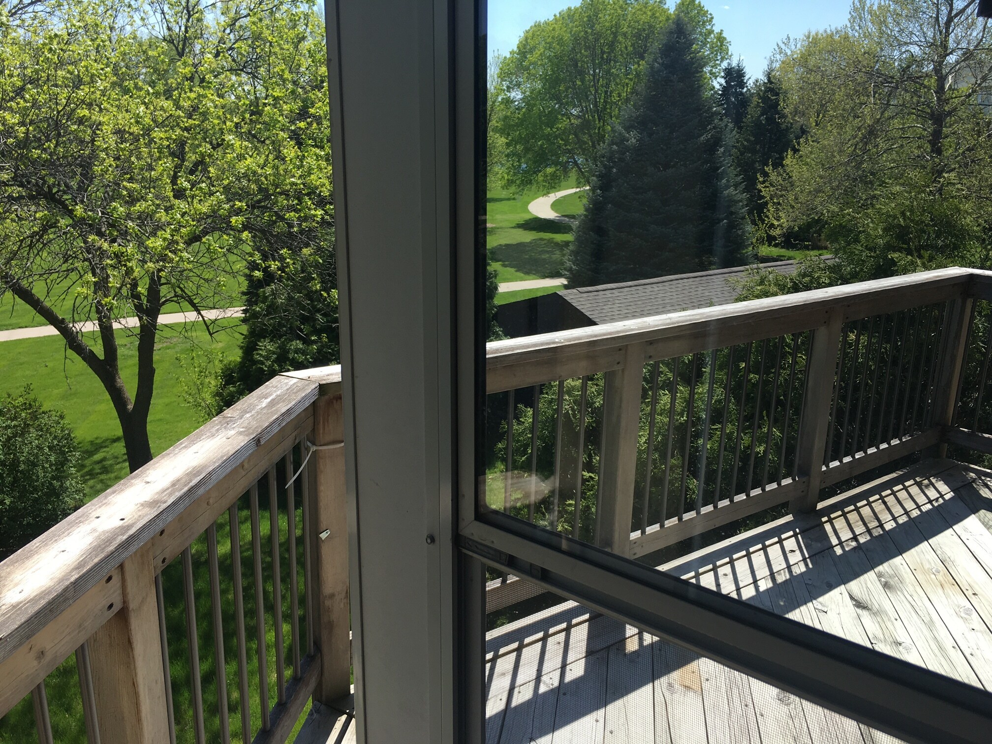 Private deck - 2050 Holiday Rd