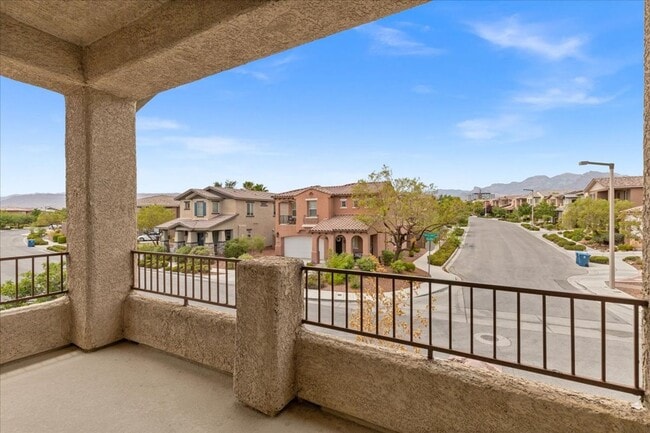 Building Photo - Coming Soon: 3 Bd, 3 Bth, Entertainer's Ki...