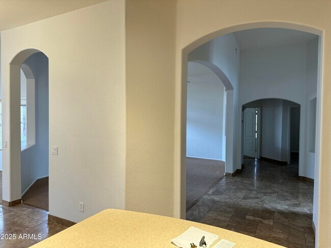 Building Photo - 11448 E Petra Ave