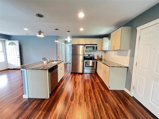 Building Photo - 1226 Record Crossing Rd