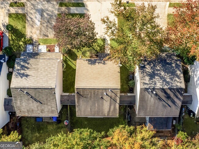 Building Photo - 156 Watercress Ct