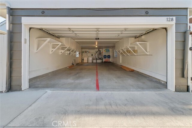 Building Photo - 128 46th St