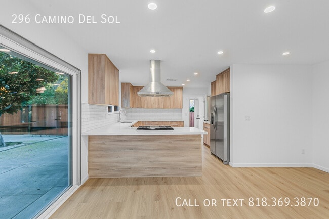 Building Photo - 296 Camino del Sol