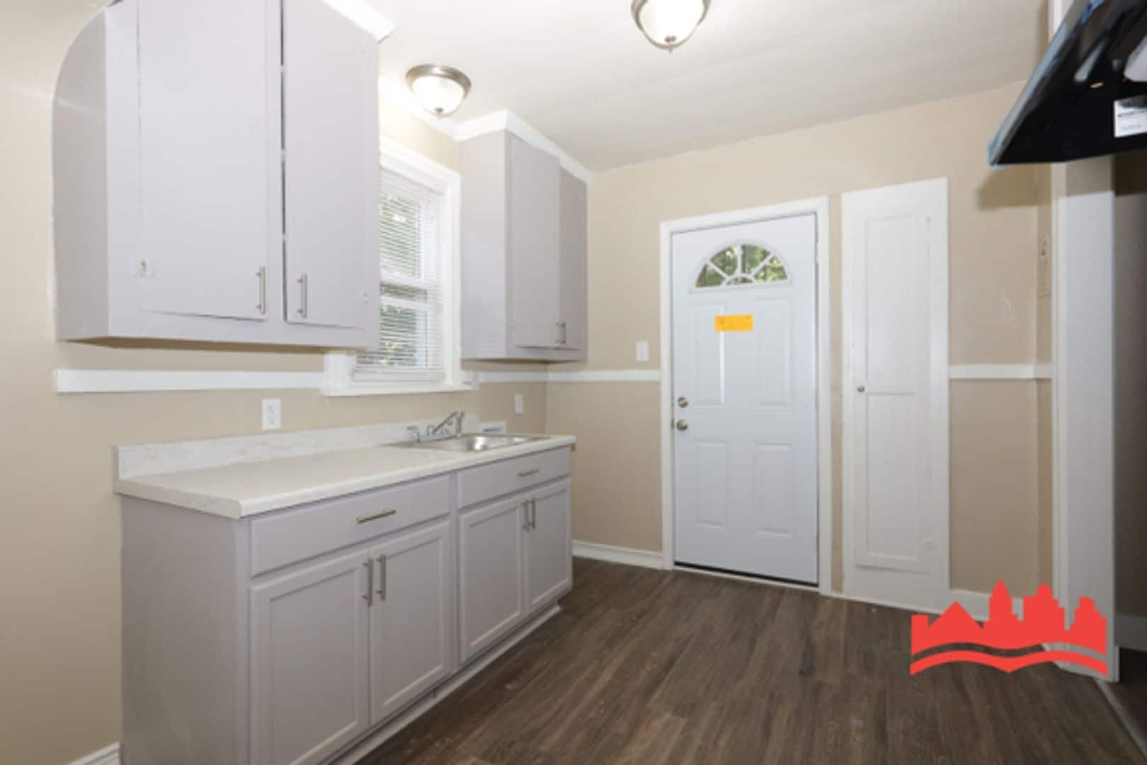 Building Photo - 2415 Arlington Ave