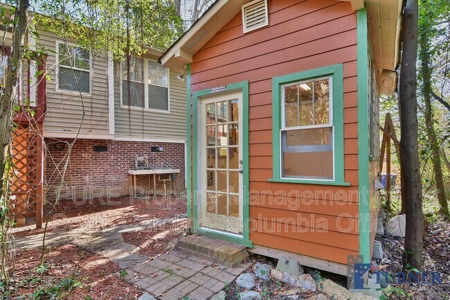 Building Photo - 801 Laurel Hill Ln