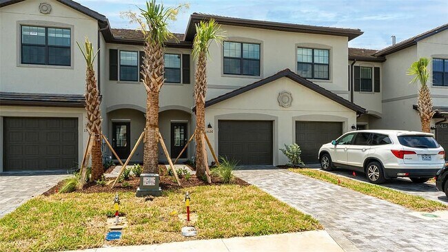 Building Photo - 15235 Sunny Day Dr