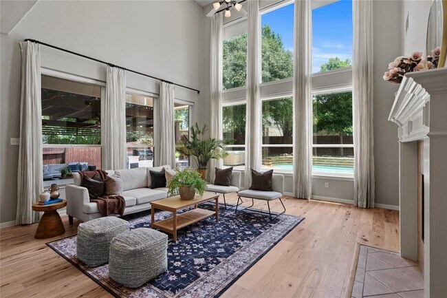 Building Photo - 1604 Tahoka Daisy Dr
