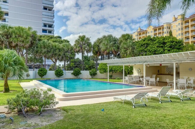 Building Photo - 1400 S Ocean Blvd