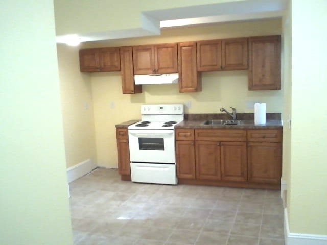 Building Photo - 61 Park Dr