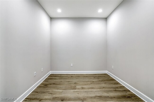 Building Photo - 8921 Yucatan Ct