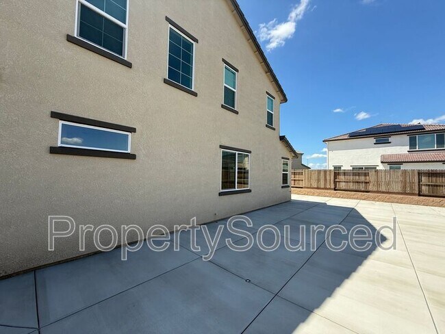 Building Photo - 1567 Halo Ave