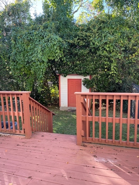 Building Photo - 984 Marys Dr