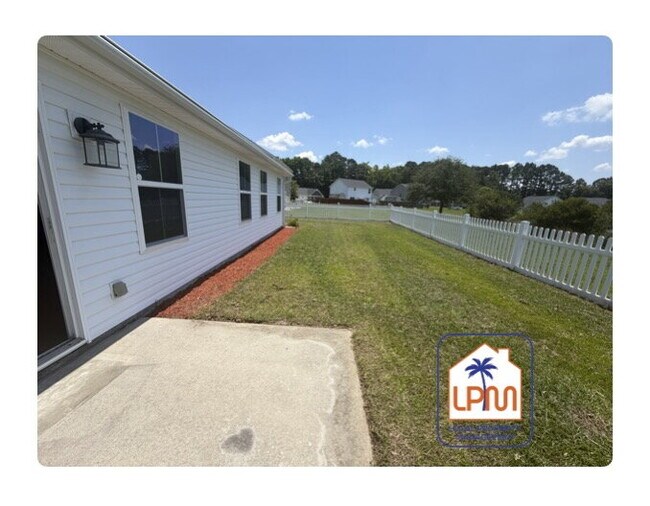 Building Photo - Open Concept  3-Bed, 3-Bath with 1,924 Sq. Ft.