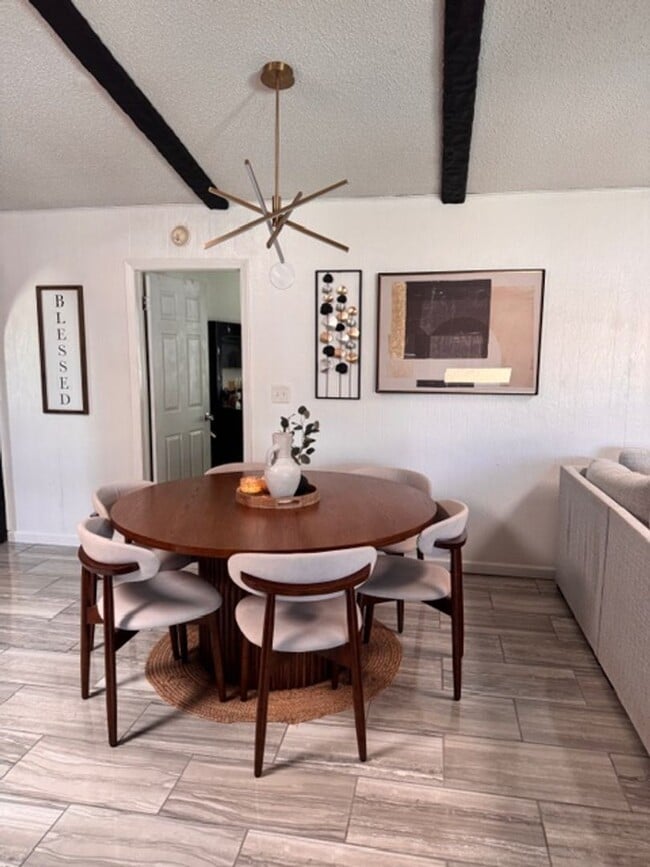 Building Photo - beautiful swimming pool and backyard oasis! fully remodeled home new appliances !