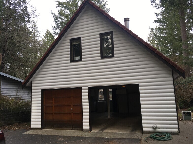 outside - 5734 Garden Lane Northwest
