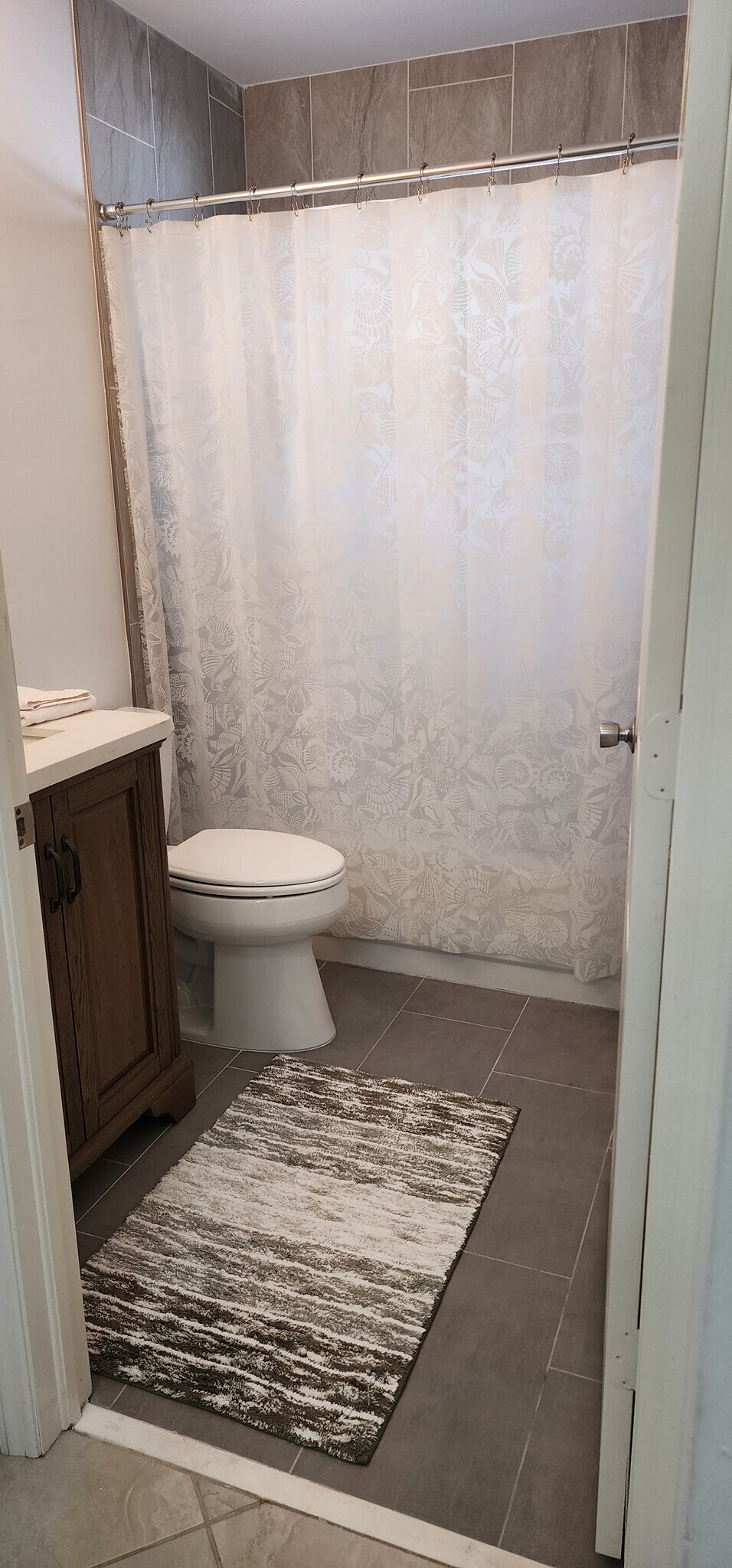 Building Photo - 186 Pebble Shores Dr