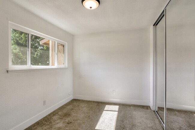 Building Photo - 5997 Bamford Dr