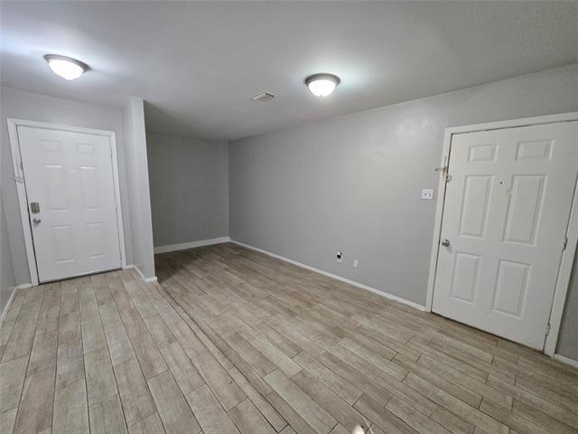 Building Photo - 6108 Lazy River Dr