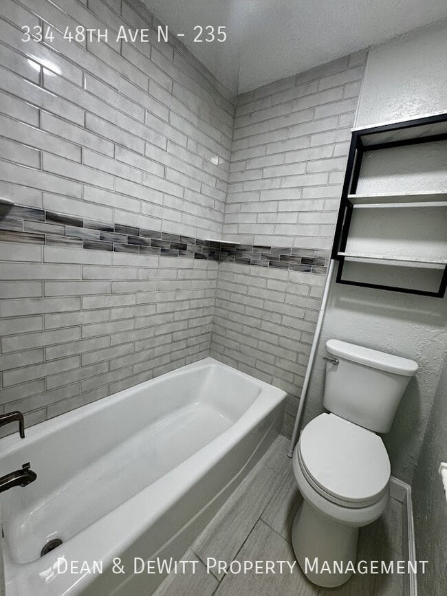 Building Photo - 334 48th Ave N