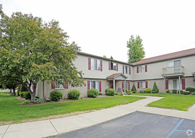 Building Photo - Sterling Court