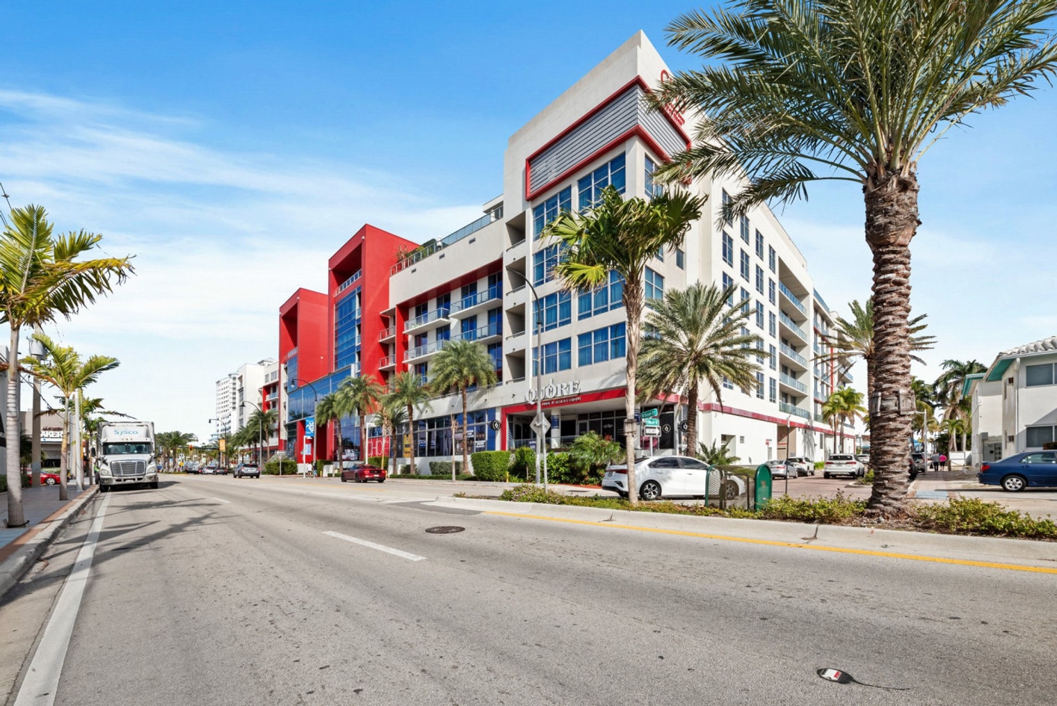 Building Photo - 111 N Ocean Dr