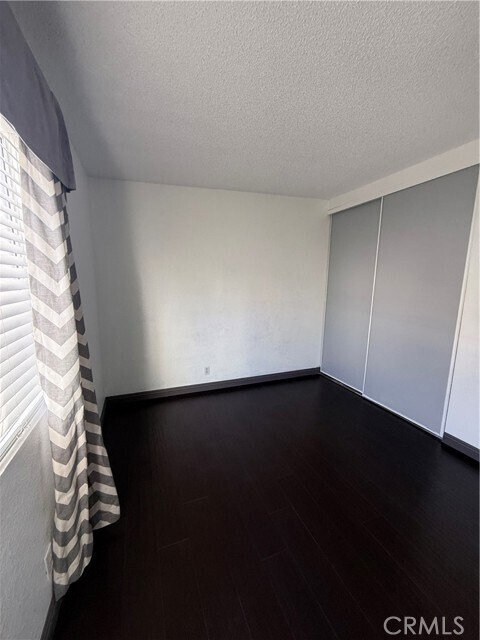 Building Photo - 24316 Sylvan Glen Rd