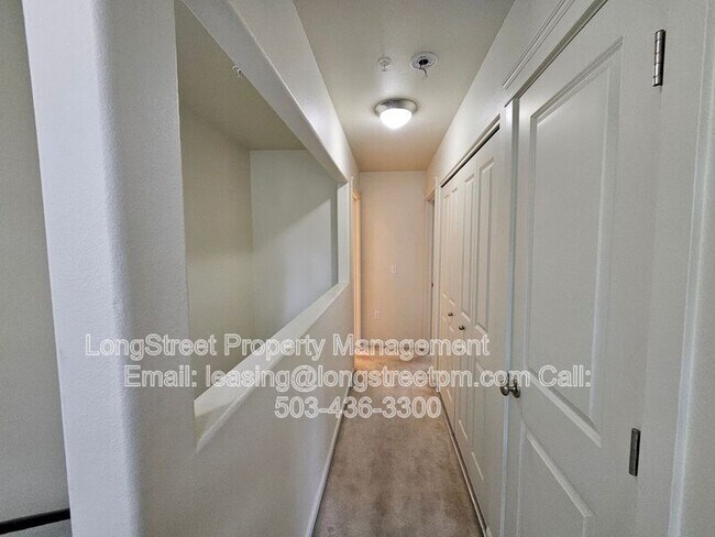 Building Photo - 20 SE 172nd Ave