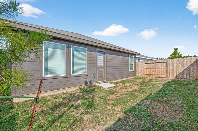 Building Photo - 3104 Twisted Myrtle Dr