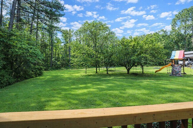 Building Photo - 5804 Lanatte Ln