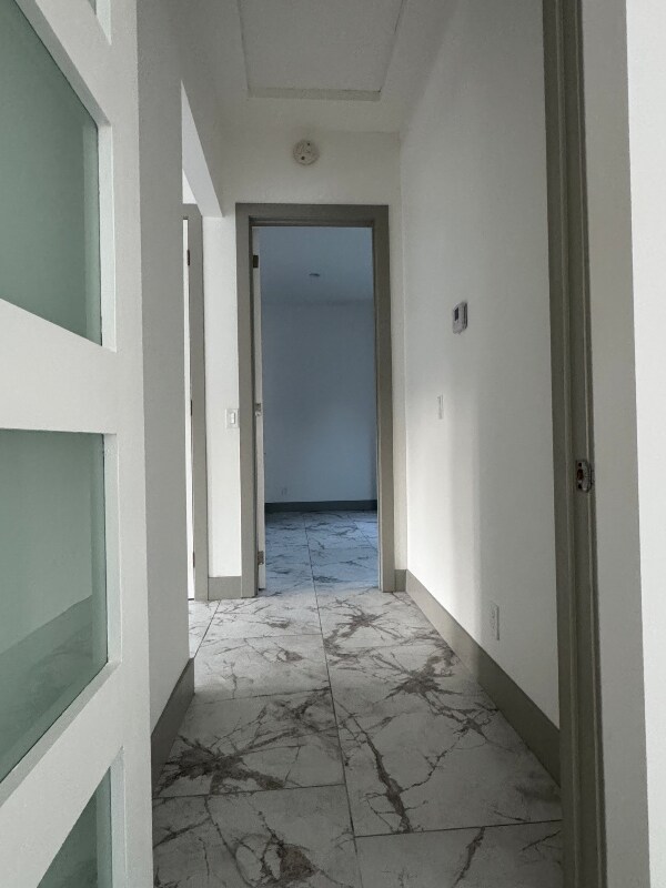 Building Photo - 15120 La Maida St
