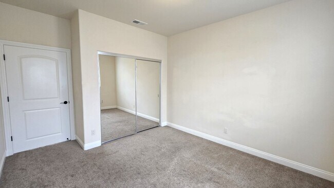 Building Photo - 2712 Anta Ct