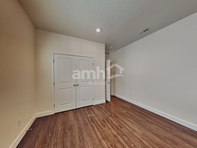 Building Photo - 5054 W White Ash Ct