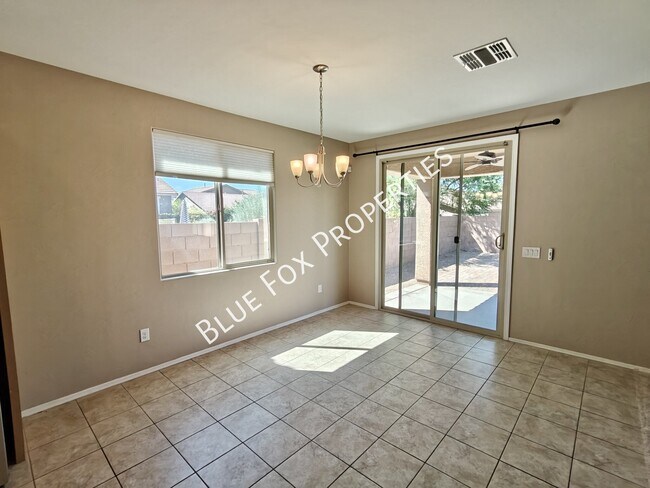 Building Photo - 11445 E Vail Crest Dr