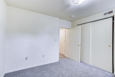 Building Photo - 3 E Spring St