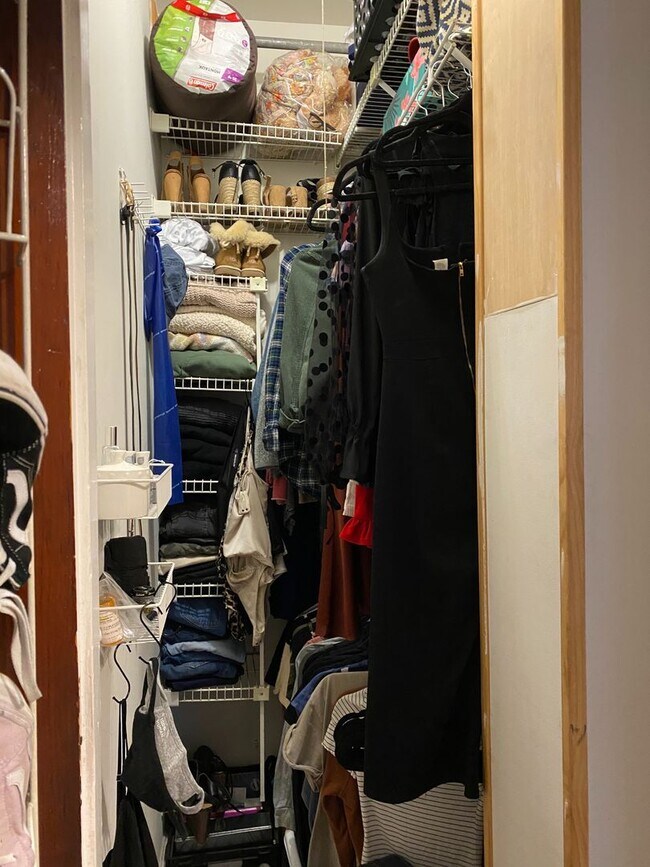 Building Photo - 312-1 South Upper – Available Fall 2026