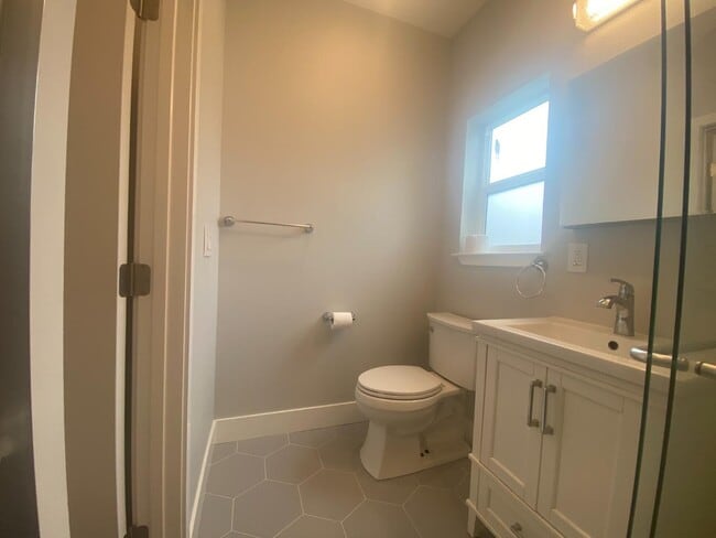 Building Photo - 773 Delmas Ave
